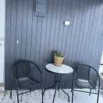 2 Bedroom Modern With Fjord View Near Centre & Airport Leilighet